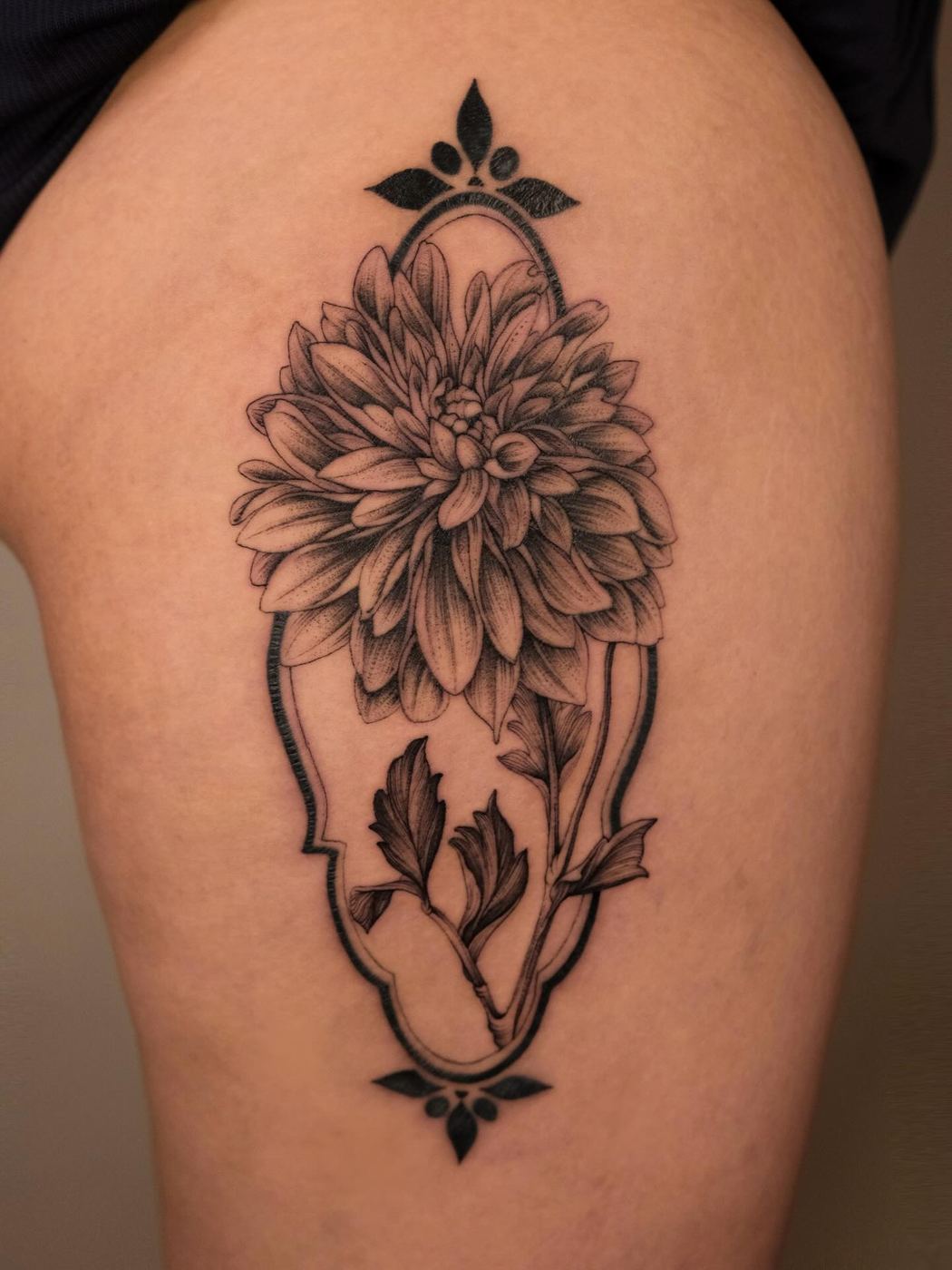 NASH 刺青作品：大理花（Dahlia）